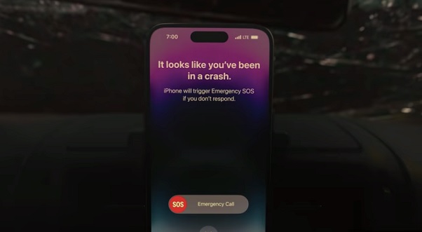 iPhone 14 Pro được cài đặt tính năng SOS va chạm, cảnh báo người dùng những nguy hiểm khi tham gia giao thông