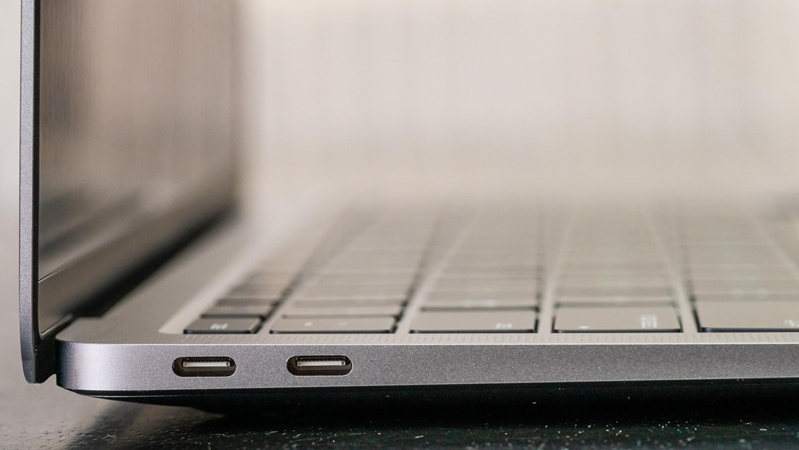 Apple Macbook Air 13 với thiết kế cao cấp mỏng nhẹ