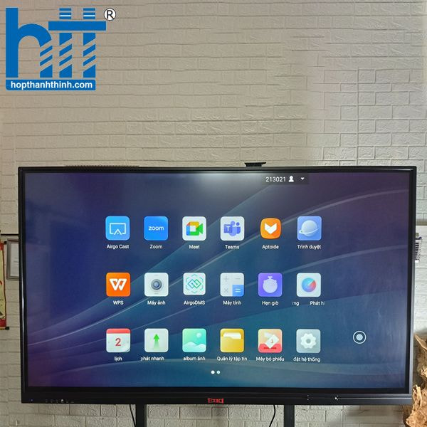Dạy học hiện đại hơn với màn hình tương tác EIKI I98HTV100