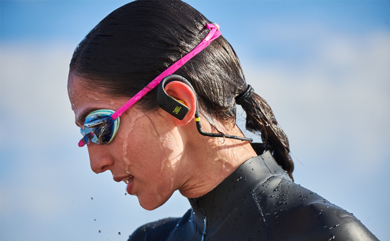 Thiết kế của tai Nghe Bluetooth JBL Endurance Dive