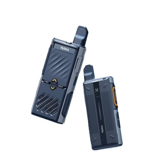 Hytera P30 Lite giúp truyền đạt thông tin rõ ràng ngay cả trong môi trường nhiều tiếng ồn.